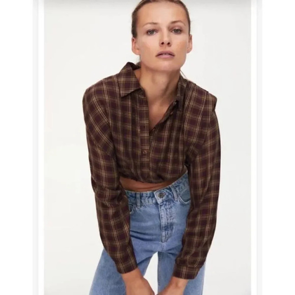 - Zara PLAID SHOULDER PAD BLOUSE - Picture 2 of 9